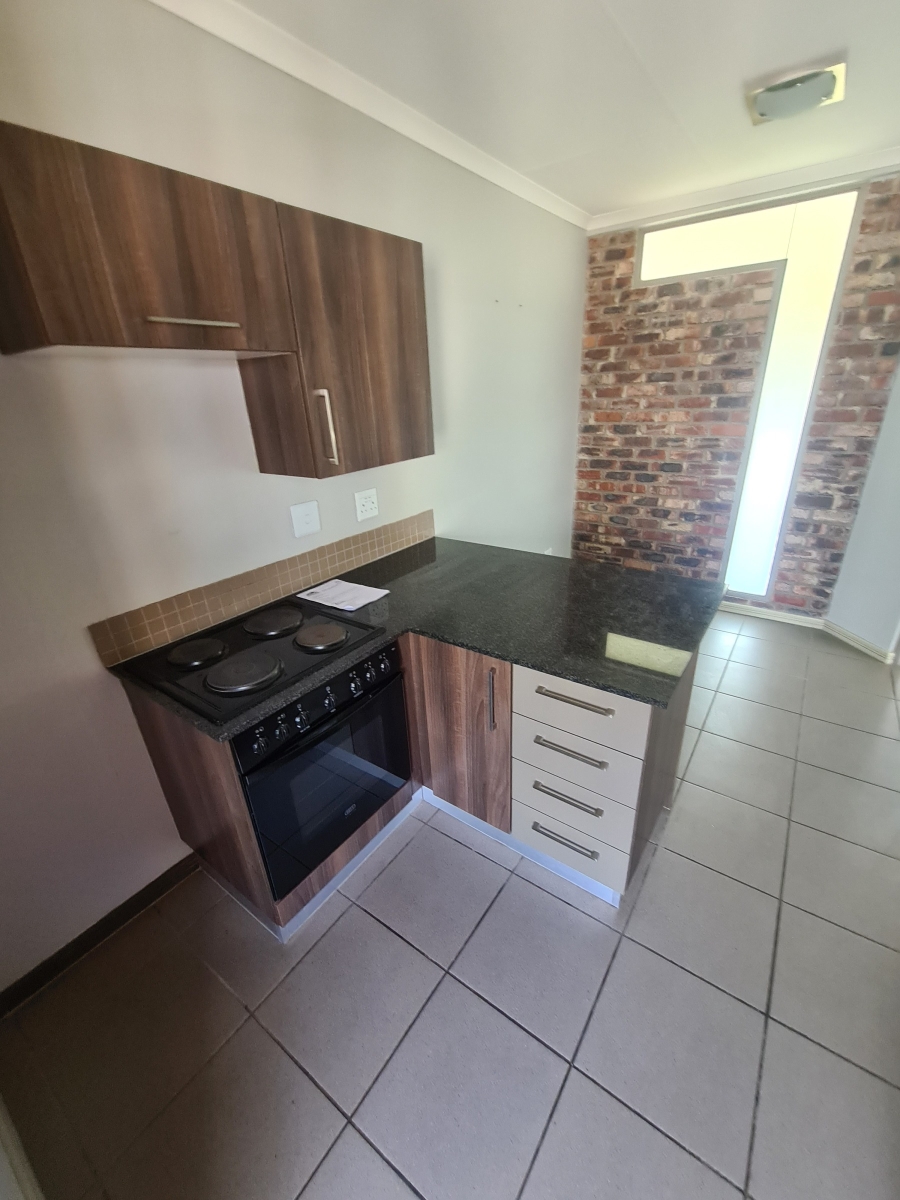 To Let 1 Bedroom Property for Rent in Die Bult North West